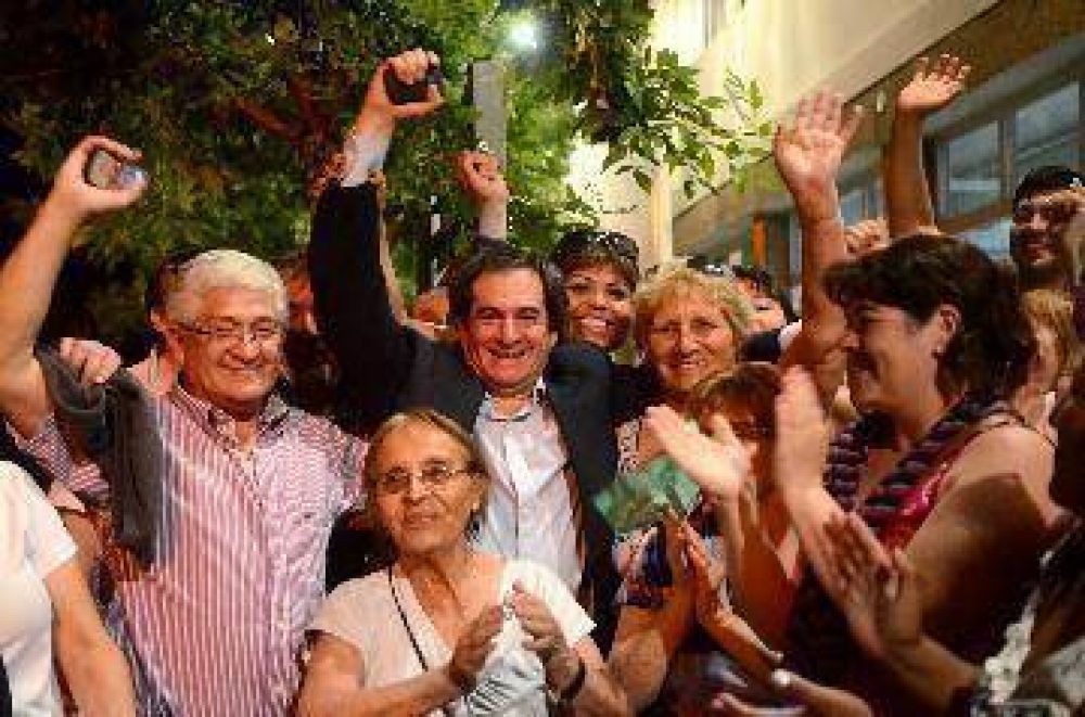 Silva se afianz� en la conducci�n de CALF