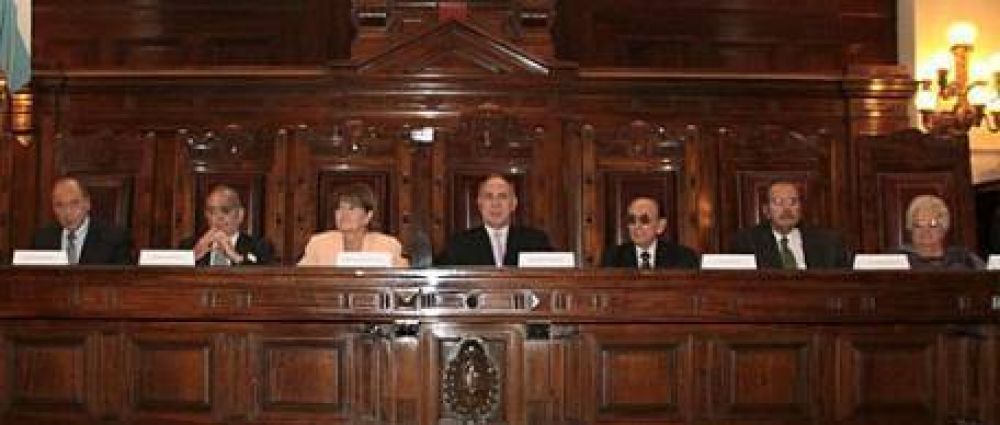 Fuerte divisi�n en la Corte para definir el per saltum del Gobierno