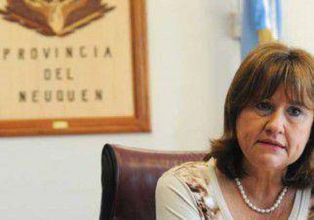 Pechen neg� privilegios salariales para legislativos 