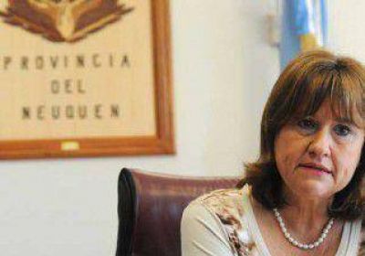 Pechen neg� privilegios salariales para legislativos 