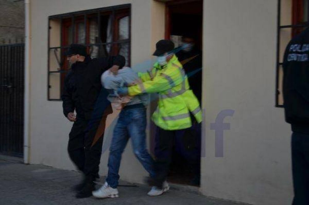 Detenidos declararon que la v�ctima se habr�a propasado con la chica