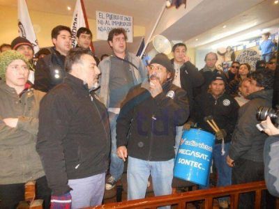 Metal�rgicos se vuelven a movilizar contra la Tarifaria