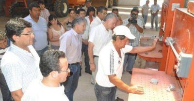 Avanza la Escuela de Canteristas en Tama 