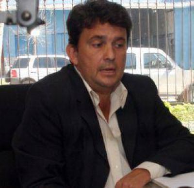 Con cambiar funcionarios no alcanza, alerta la UCR   