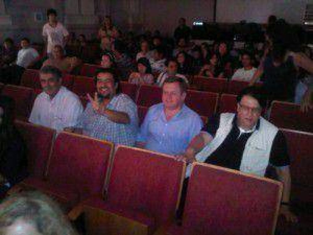 Formosa tuvo su emotiva �avant premiere� de N�stor Kirchner, la pel�cula