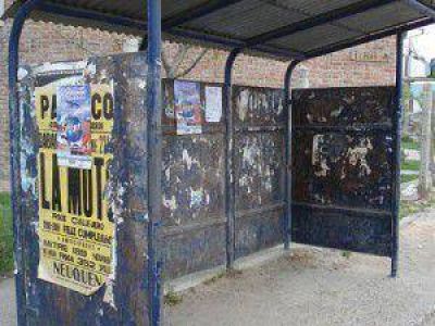 Piden al municipio la construcci�n de mayor n�mero de garitas o refugios