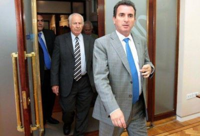 Paco y Llorente trataron de mostrar que no hay fricci�n pero contin�an los contrapuntos 