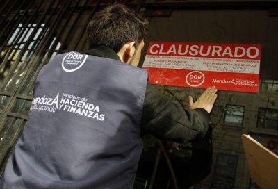 En San Rafael, inspectores de Rentas clausuraron 4 comercios por no emitir facturas 