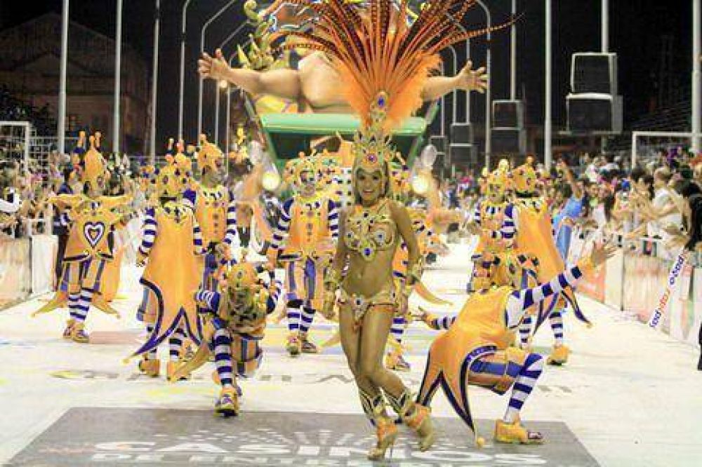 El Carnaval del Pa�s lanza en Buenos Aires la temporada 2013