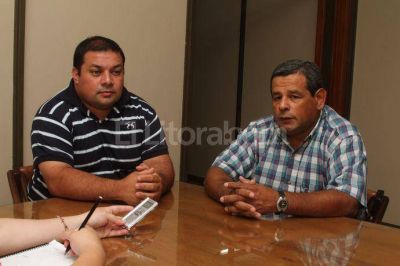 Taxis: beneficiarios de licencias piden la entrega de notificaciones