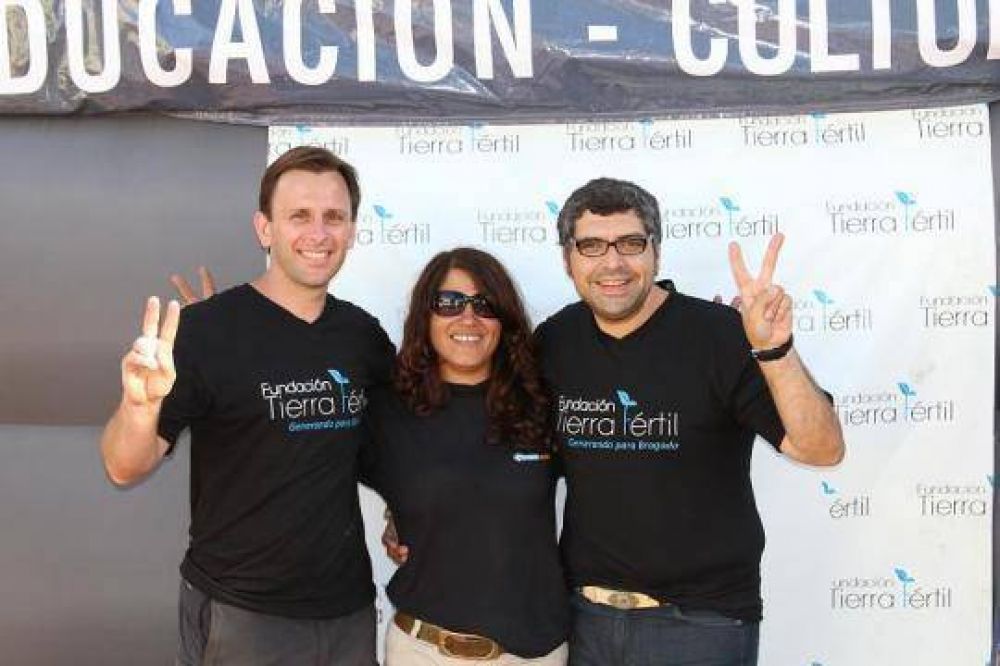 Tierra F�rtil y SUTERH Solidario, desarrollaron una exitosa jornada en Comodoro Py.