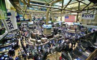 Tras fuerte suba, caen hoy bancos argentinos en NY