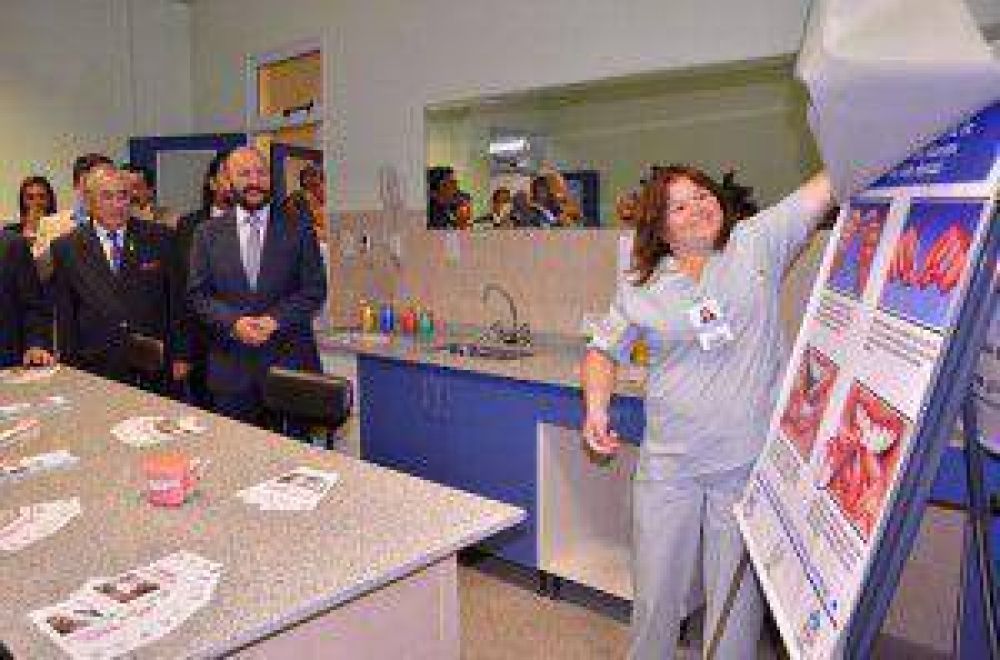Insfr�n habilito Hospital Odontol�gico que por su tipo es �nico en todo el pa�s