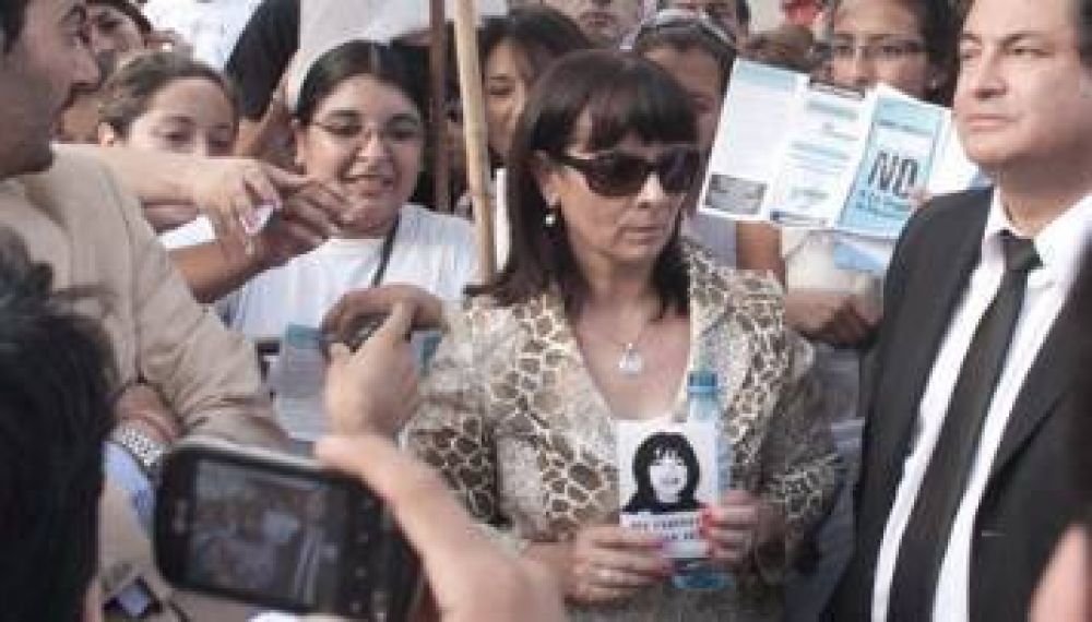 Indignaci�n por la absoluci�n de todos los acusados en el juicio por Marita Ver�n
