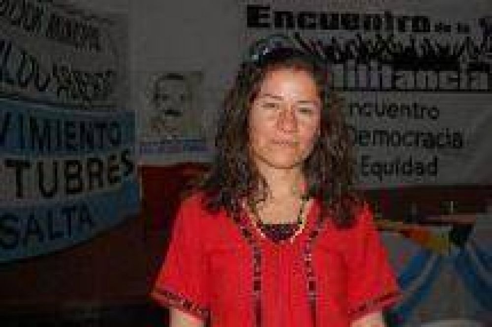 Josefina Adrover: �Hay un enfrentamiento entre las corporaciones y la democracia"