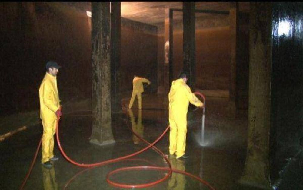 Obras Sanitarias inici� las tareas de limpieza en las cisternas de la ciudad