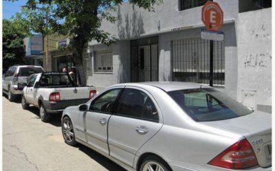Los frentistas no pagar�n estacionamiento en la cuadra en la que viven