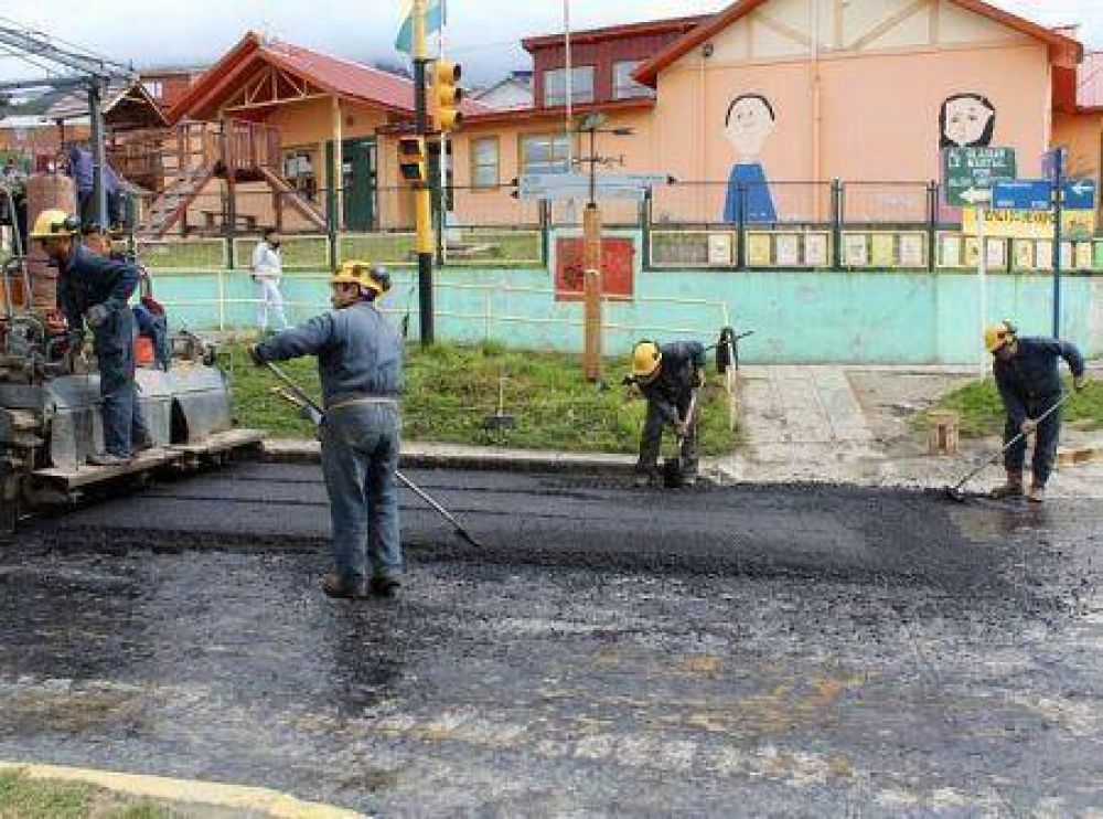 Repavimentan la avenida Magallanes