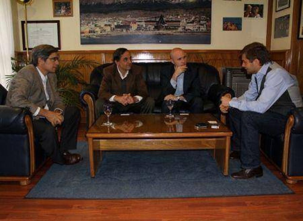 Sciurano recibi� a ejecutivos de la firma