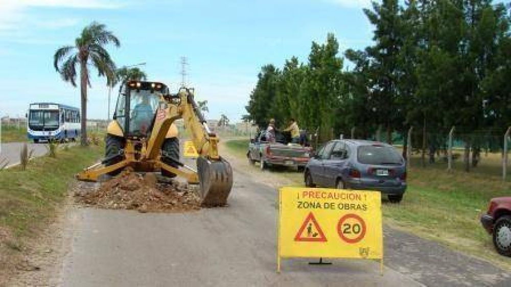 Trabajos de pavimentaci�n en Dean Funes y el Boulevard de Todos los Santos