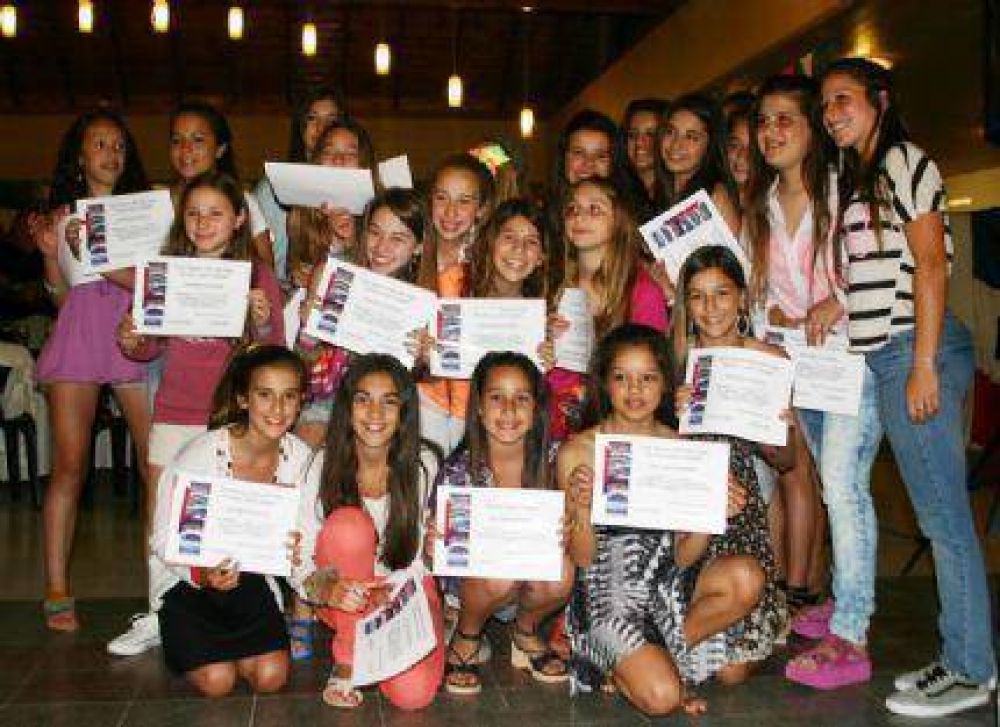 El Hockey del Club N�utico cerr� el a�o con entrega de premios y distinciones