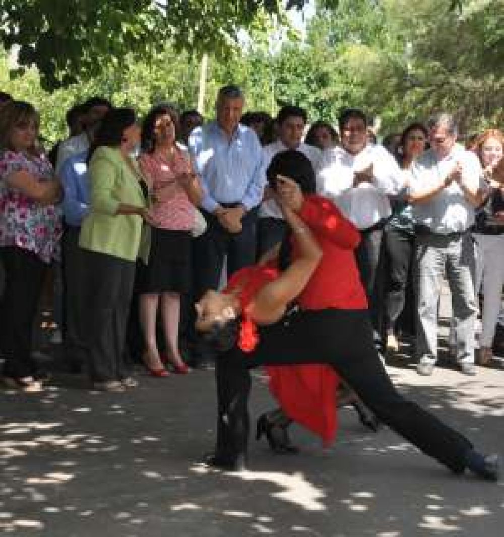 M�s agua potable para un sitio azotado por la sequ�a