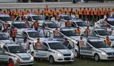 Se suman 51 patrulleros a la vigilancia municipal