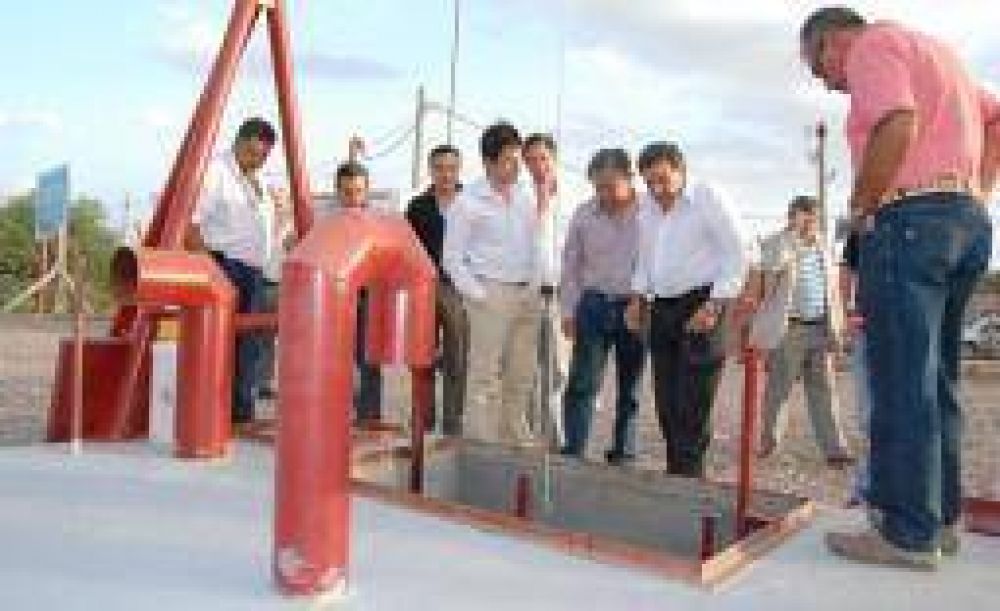 En dos a�os, 20 mil familias se sumaron al servicio de agua potable 