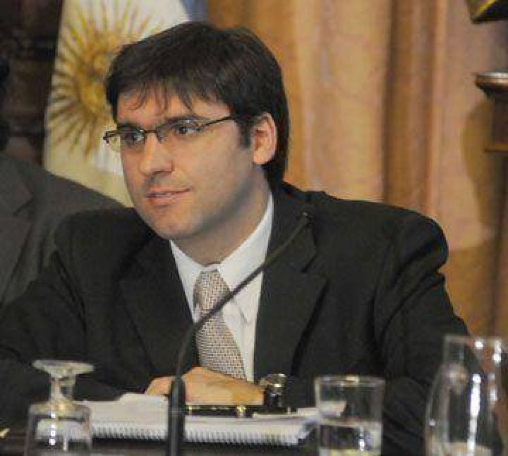 Bossio y Reibel llegan a R�o Gallegos el 18