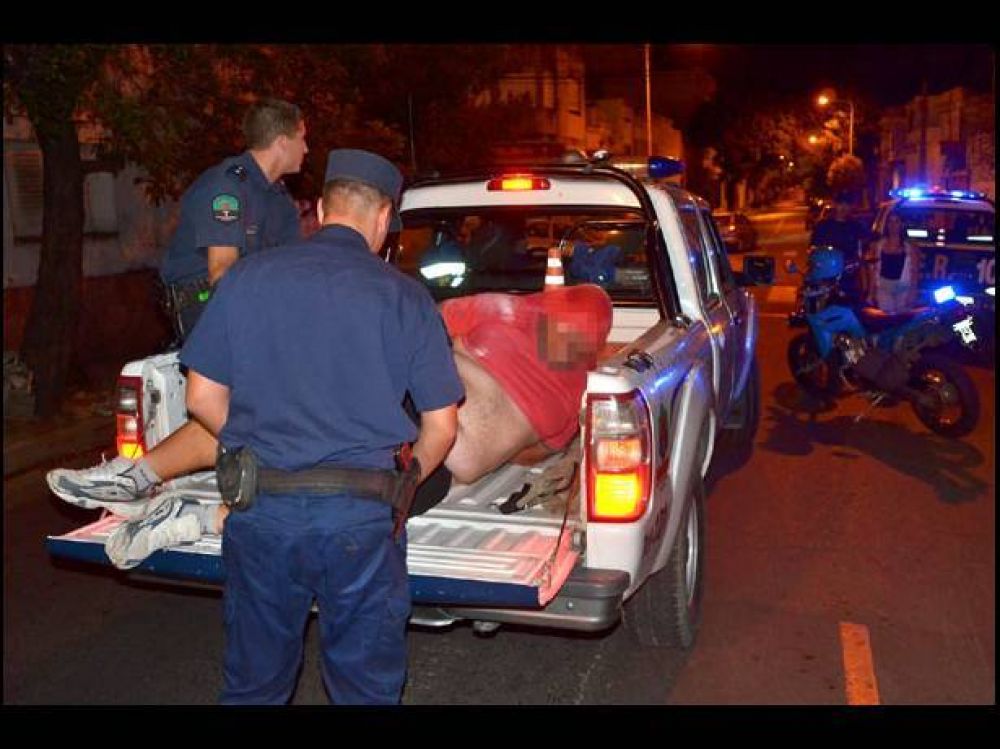 Detenido por agredir a custodio de la intendenta de Paran�