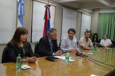 Firman convenio para monitoreo de la calidad del agua de los arroyos de Posadas