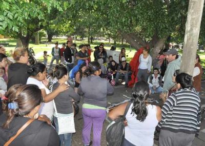 Desocupados marcharon desde la Municipalidad hasta la Delegaci�n de Bienestar Social 