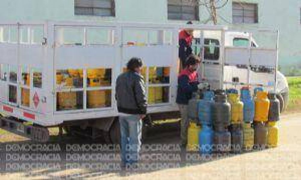 Garrafas sociales: sigue la venta en los barrios