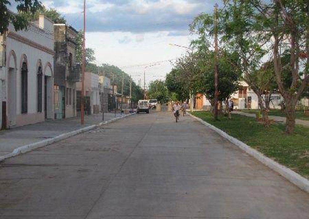 Goya: Colombi inaugura obras pluviales, pavimento y nuevas luminarias de la plaza