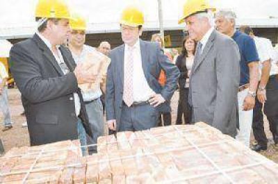 Zamora enfatiz� que el equilibrio financiero ser� eje de su gesti�n 
