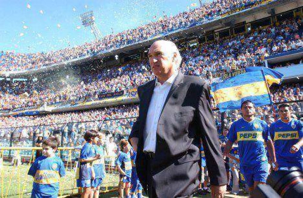 Carlos Bianchi se acerca a Boca