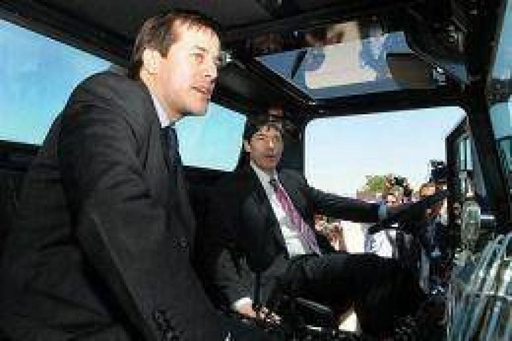 �Aerol�neas Argentinas apunta al desarrollo econ�mico y social de nuestro pa�s"
