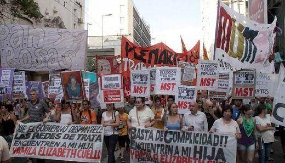 C�rdoba march� pidiendo justicia por Marita, al igual que en las principales ciudades del pa�s