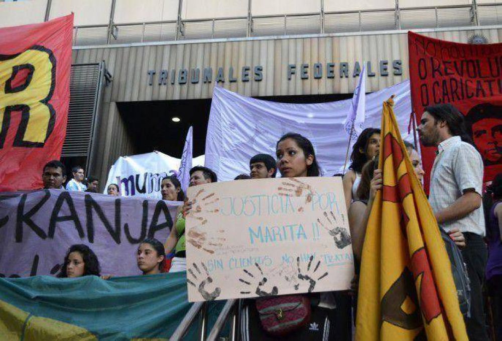 Sin incidentes, Mendoza se moviliz� para rechazar el fallo por el caso de Marita Ver�n 