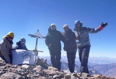 Andinistas sanrafaelinos hicieron cumbre en los Cerros Plata y Vallecitos 
