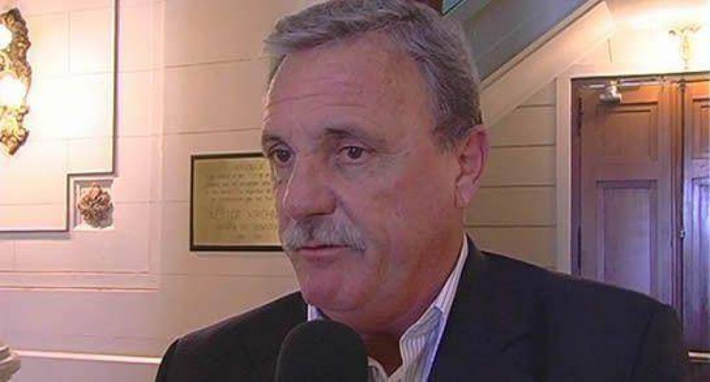 "El tr�nsito aument� el 300%, las obras viales disminuyeron un 70%"