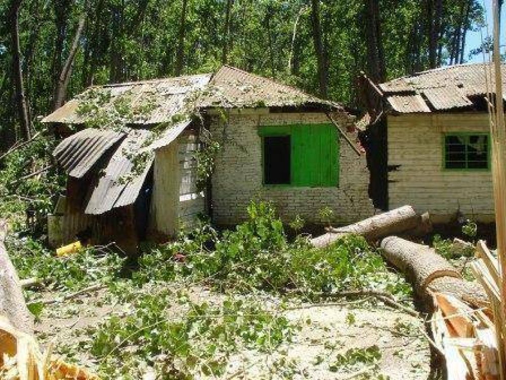 Tras el fuerte temporal, el Municipio de San Fernando decret� emergencia en la 2� y 3� Secci�n de Islas