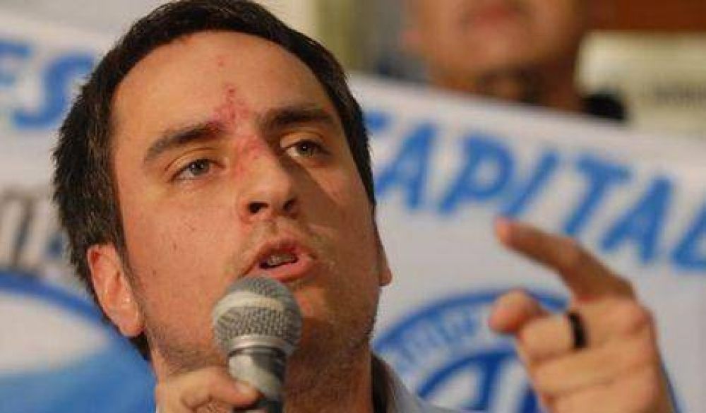 Cabandi�, a las pi�as en la Legislatura