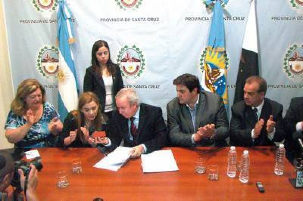 Se realiz� la apertura de licitaci�n de la pista de atletismo