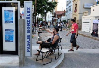 Pasaje Gonz�lez, un caminito de arte en Lomas