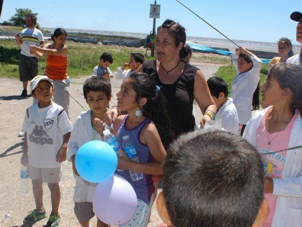 Jornada recreativa para los m�s peque�os en la ribera