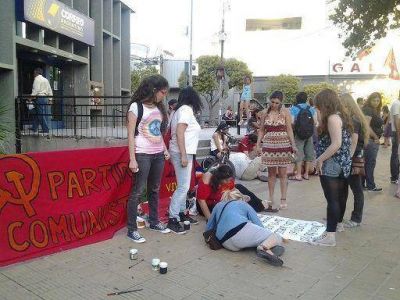 San Luis se sum� al repudio contra el fallo del juicio por Marita Ver�n