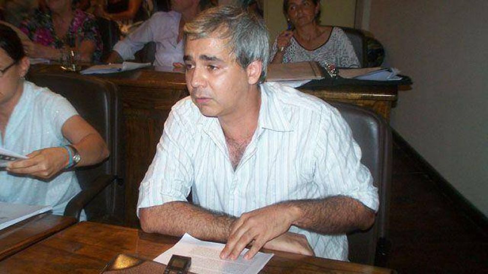 El radicalismo avanza con la expulsi�n del concejal d�scolo	