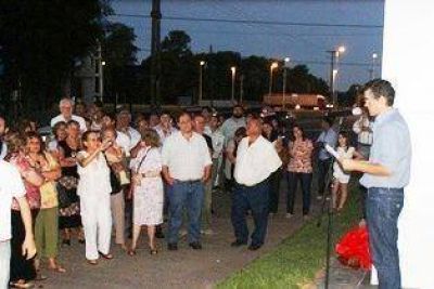 Impusieron el nombre de Ra�l Alfons�n al tradicional acceso a Chivilcoy 