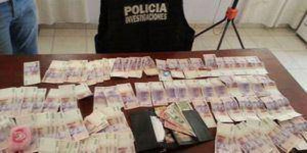 Clorinda: Empleada dom�stica detenida por robo de $ 15.000 y US$ 2.000 